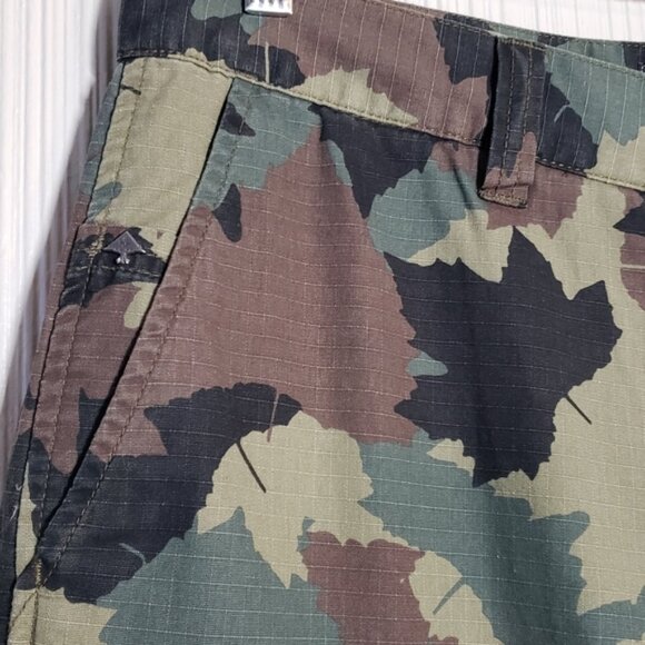 Lifted Research Group Men's Camouflage Rip-Stop Shorts, Sz 34 - Picture 4 of 9